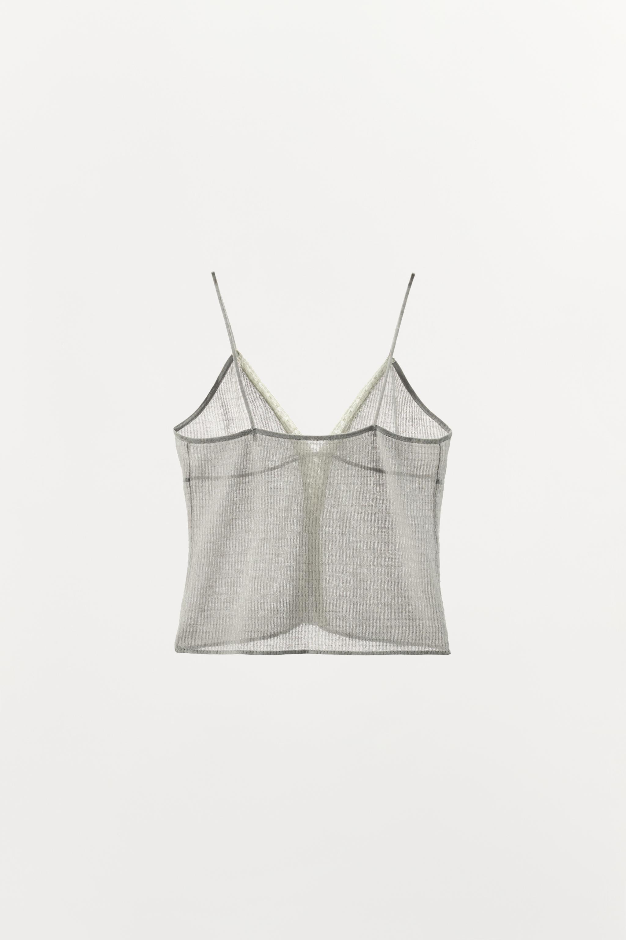 SHIRRED LACE TOP